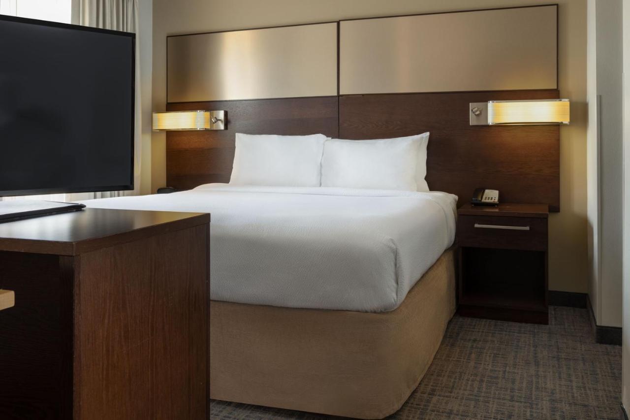 Residence Inn By Marriott Kansas City At The Legends Extérieur photo